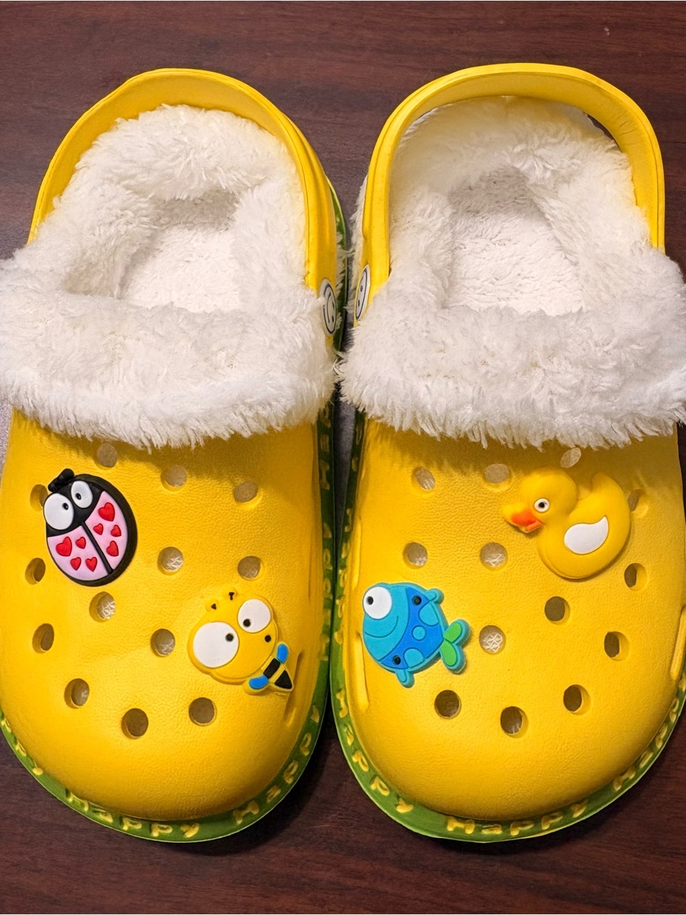 Children's Cozy Yellow Fuzzy-Lined Slip-On Clogs with Playful Charms